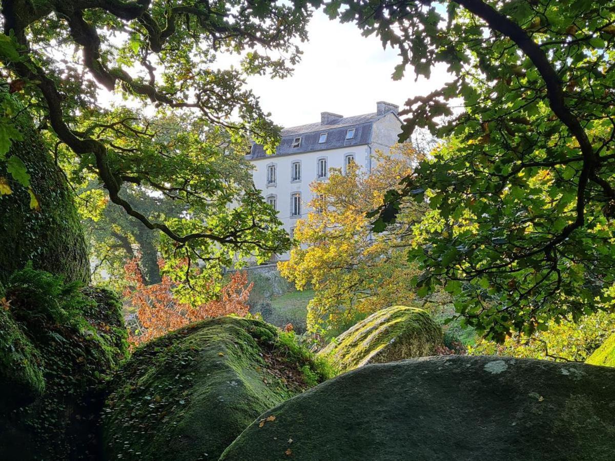 Vue Imprenable Sur Le Moulin Du Chaos ! Lägenhet Huelgoat Exteriör bild